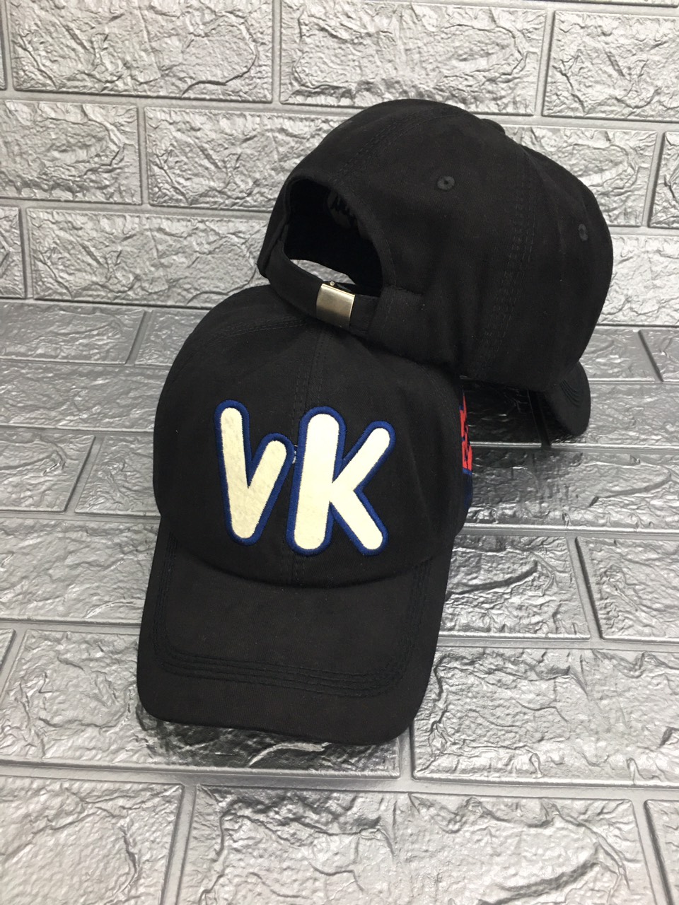Cặp 2 nón cặp đôi thêu chữ CK VK ( Combo 2 nón)