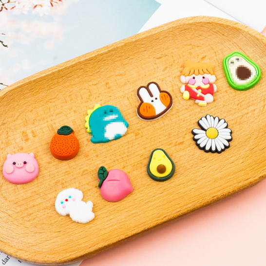Bấm móng tay hoạt hình phong cách Hàn Quốc