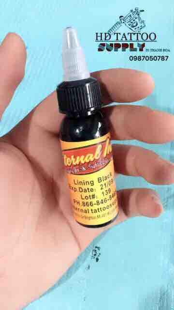 Mực xăm hình eternal black cho học viên.