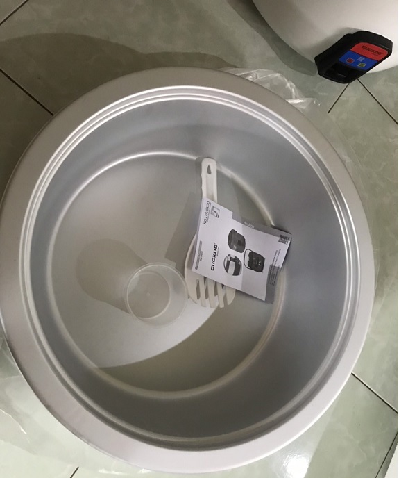 Nồi cơm điện công nghiệp Cuckoo 30l hàn quốc