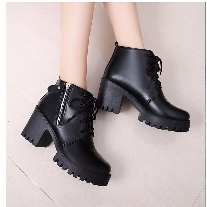 Giày boot nữ cao cấp gót vuông cá tính cao 7cm B085