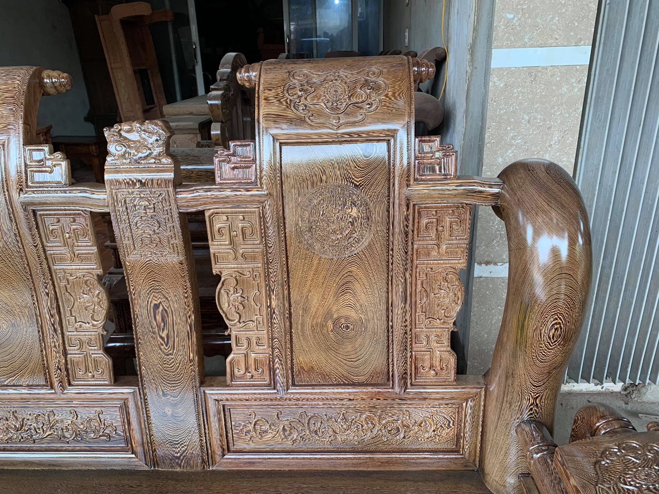 Bộ bàn ghế Tần Thủy Hoàng gỗ mun