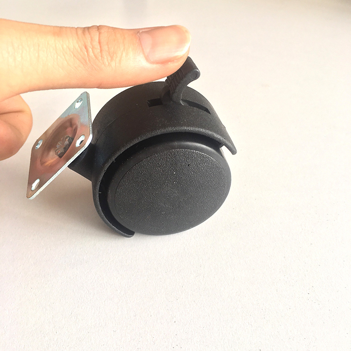 Bộ 4 bánh xe nhựa tủ gỗ