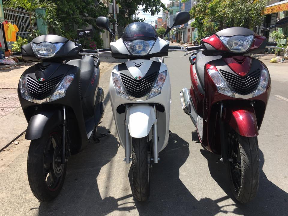 Ốp carbon xe Honda SH đời 2012  / 2013 / 2014 / 2015 / 2016.