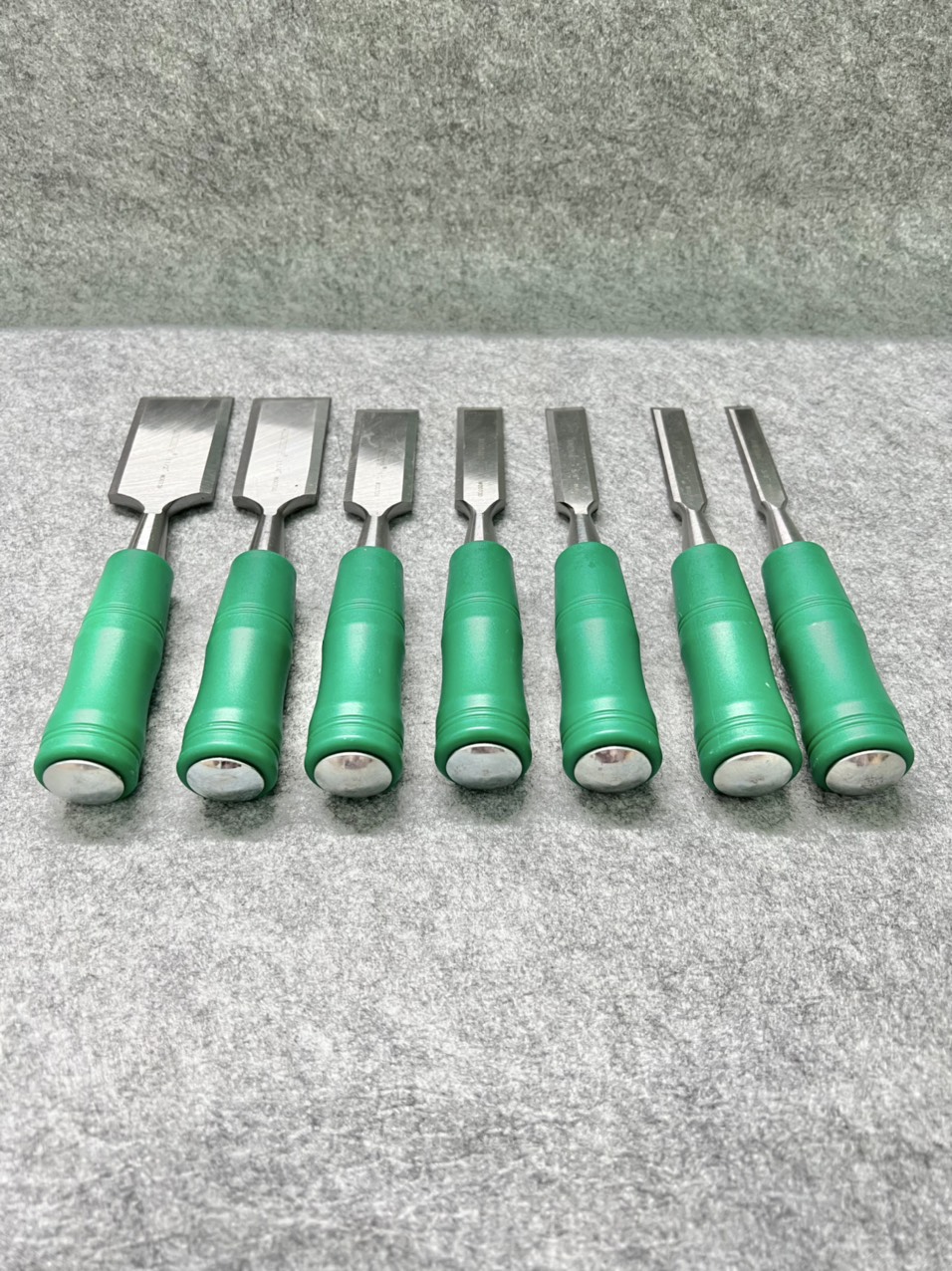 Set of 7 Wynns Wood Chisels