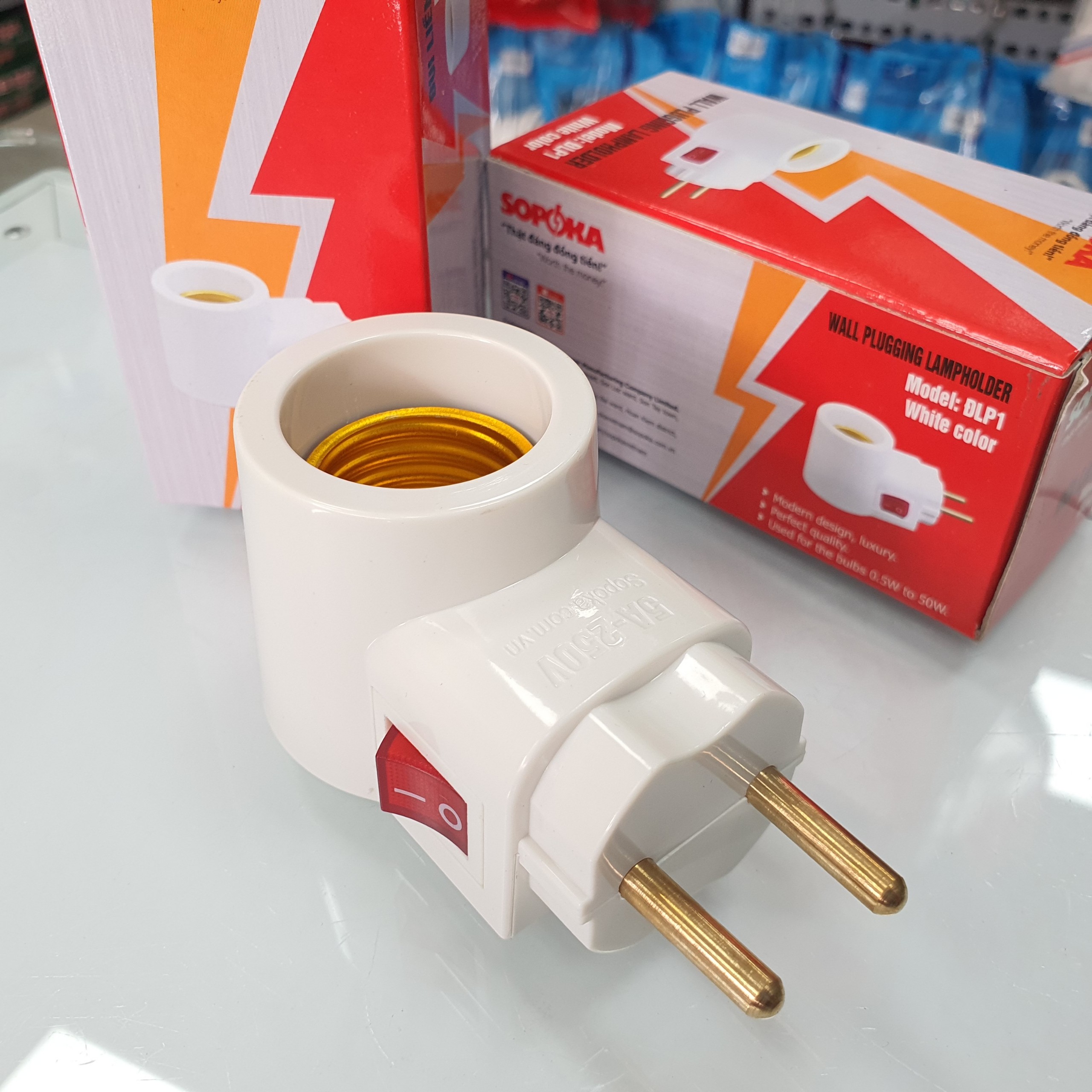 Đui đèn có công tắc liền phích cắm E27 SOPOKA (chỉ đui đèn)