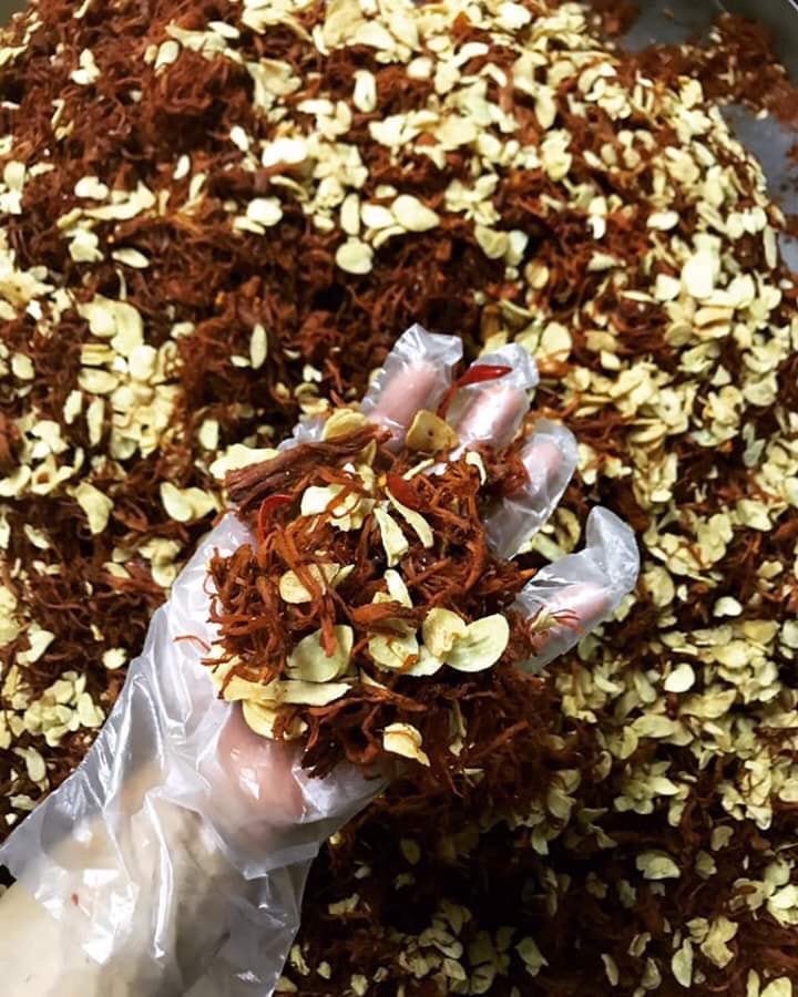 1 LẠNG THỊT BÒ KHÔ SỢI THƠM NGON (HEO GIẢ BÒ)