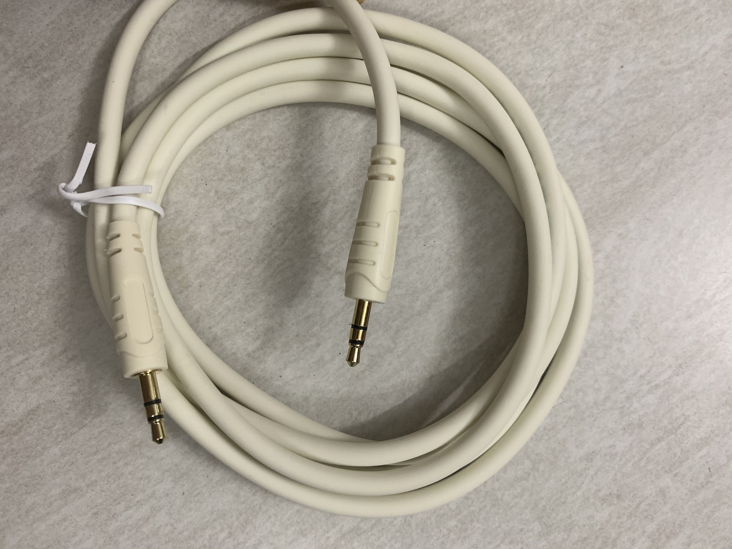 Dây loa 2 đầu 3.5mm dài 1.8M - 3M - 5M Tốt (Trắng)