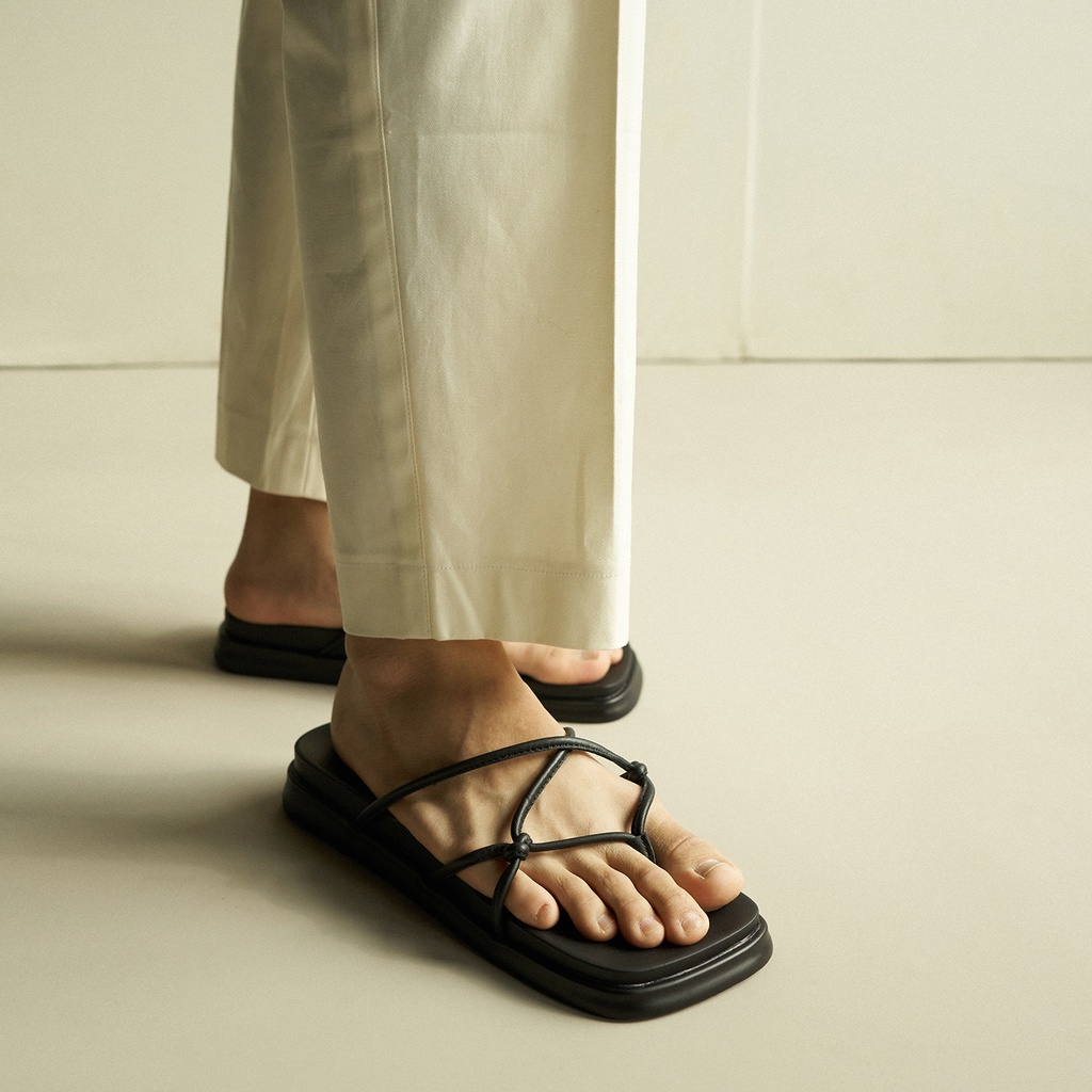 RỐI SANDALS Waa. - Dép Dây Da Thật