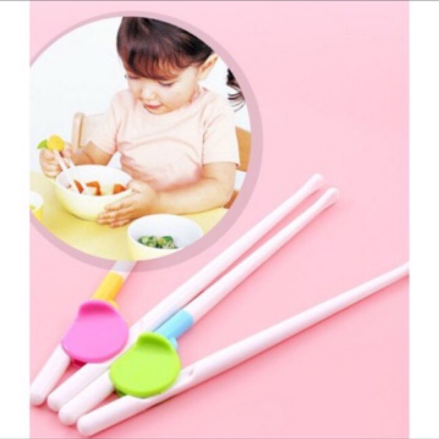 Đũa tập ăn cho bé yêu