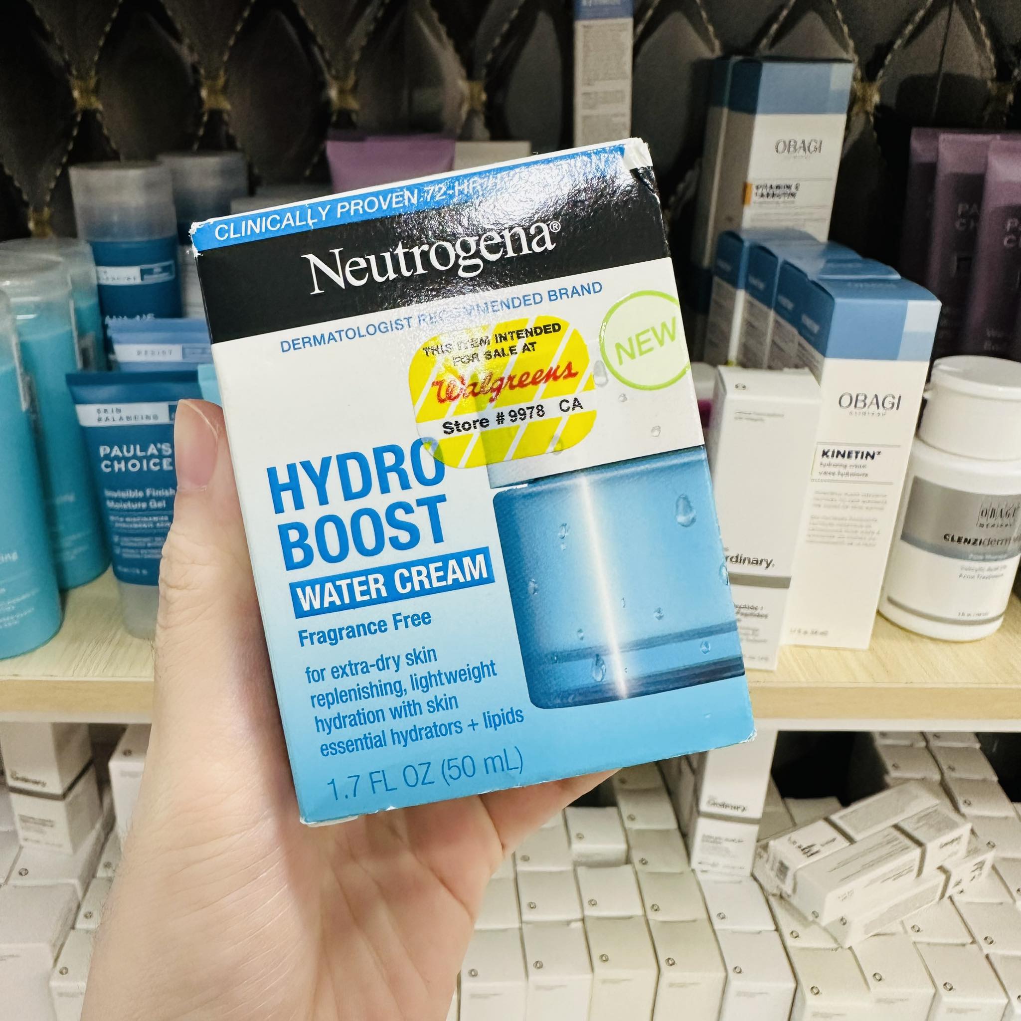 Kem dưỡng ẩm Neutrogena Hydro Boost WATER CREAM Extra Dry Skin (48g)