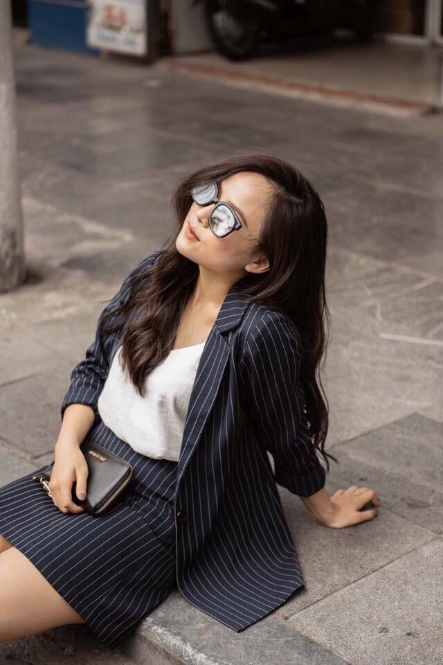 SET ÁO VEST VÀ CHÂN VÁY CAO CẤP