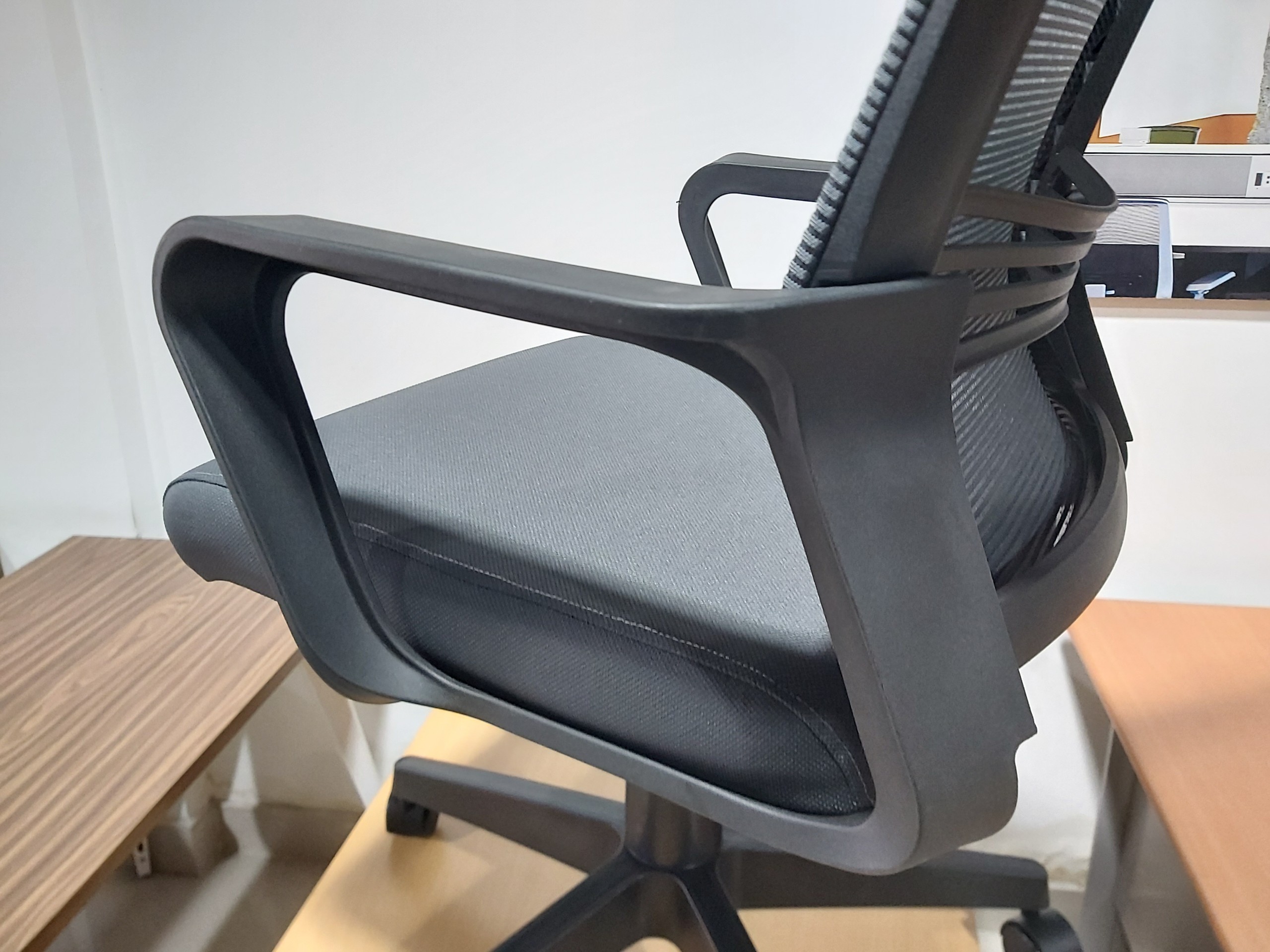 Ghế xoay lưới GL119 Hòa Phát