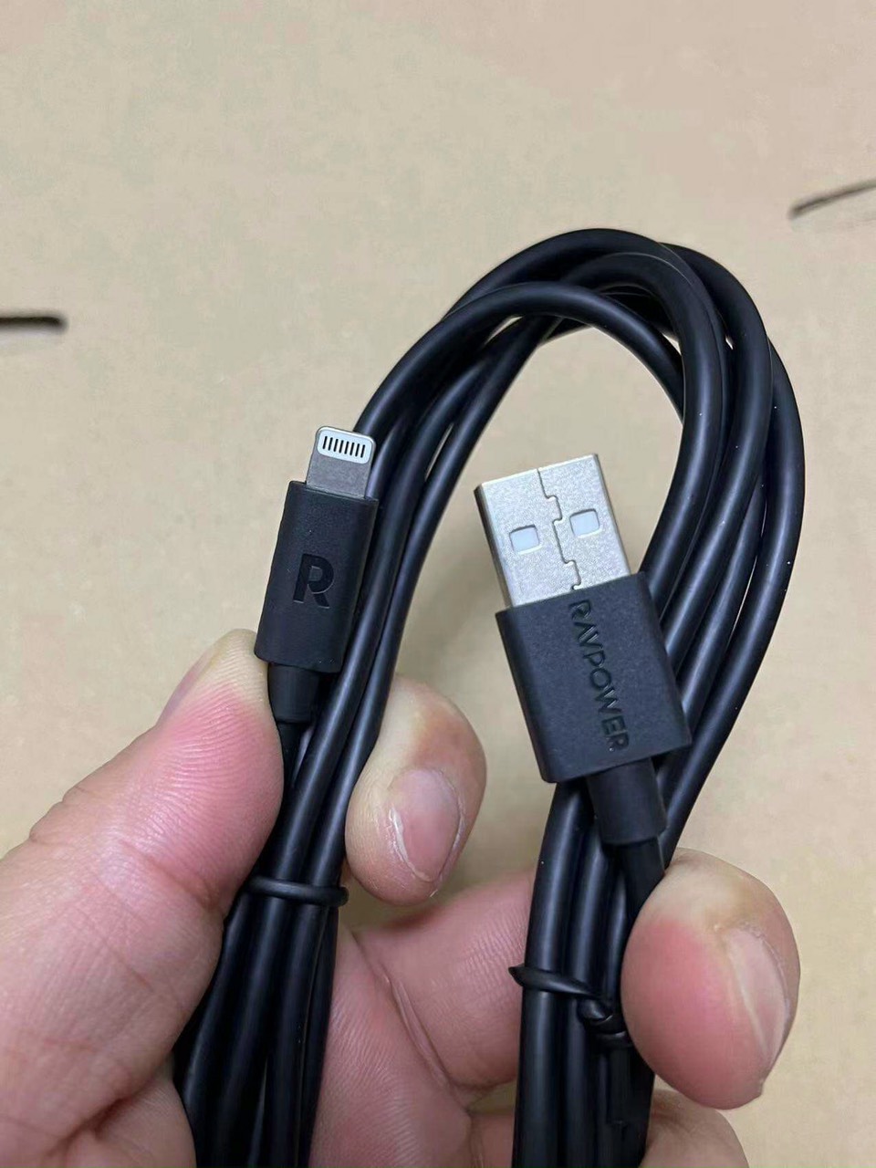 Cáp sạc Lighting cho điện thoại/máy tính bảng Chuẩn MFI Ravpower dài 2m cáp sạc siêu bền