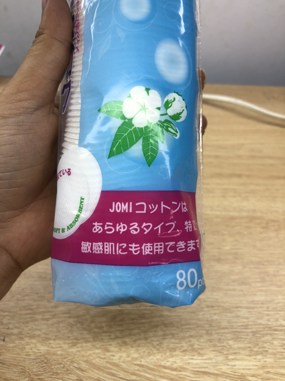 Bông tẩy trang Jomi 80 tờ ( 1 cây )