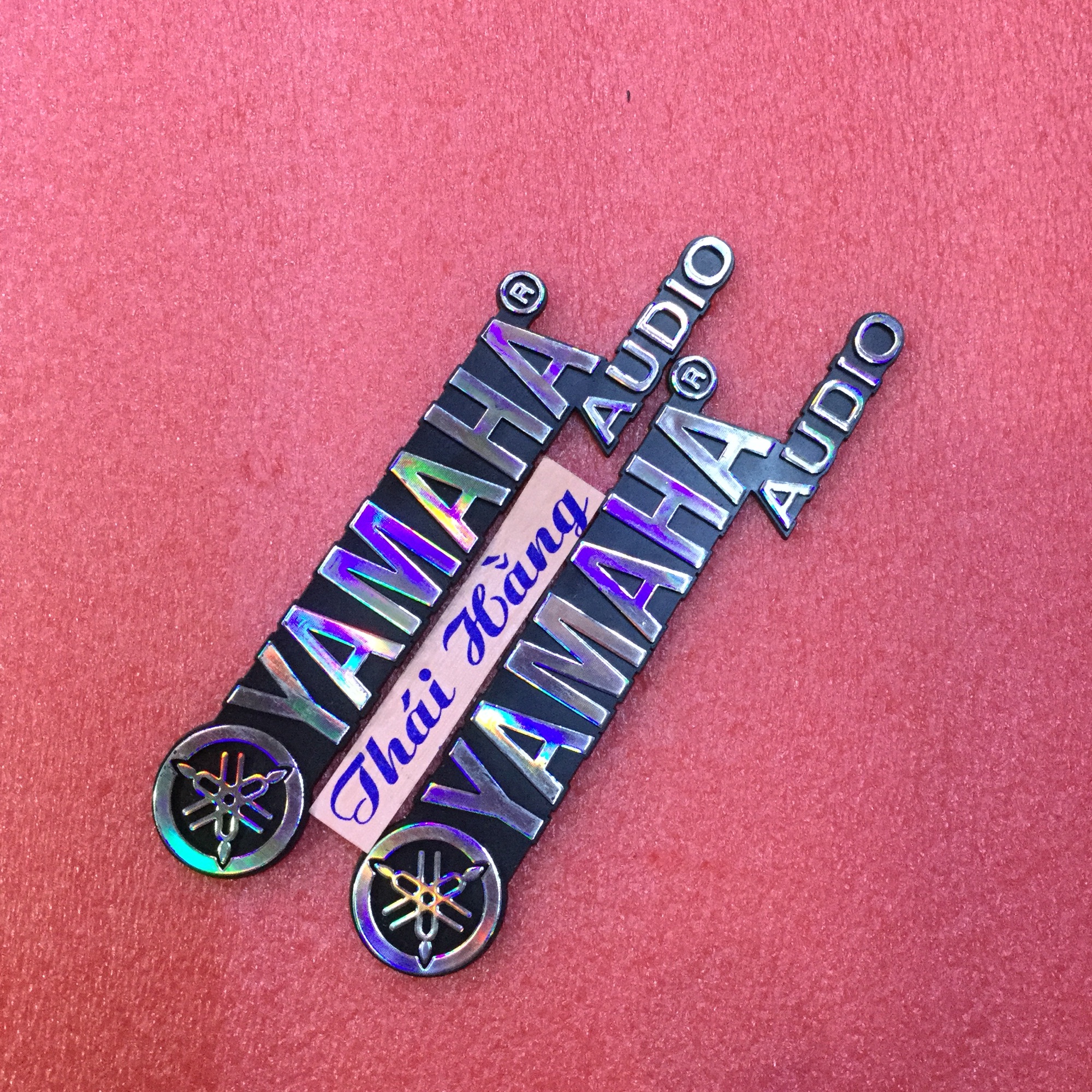 Tem loa chữ YAMAHA 13x2 cm(1 đôi)