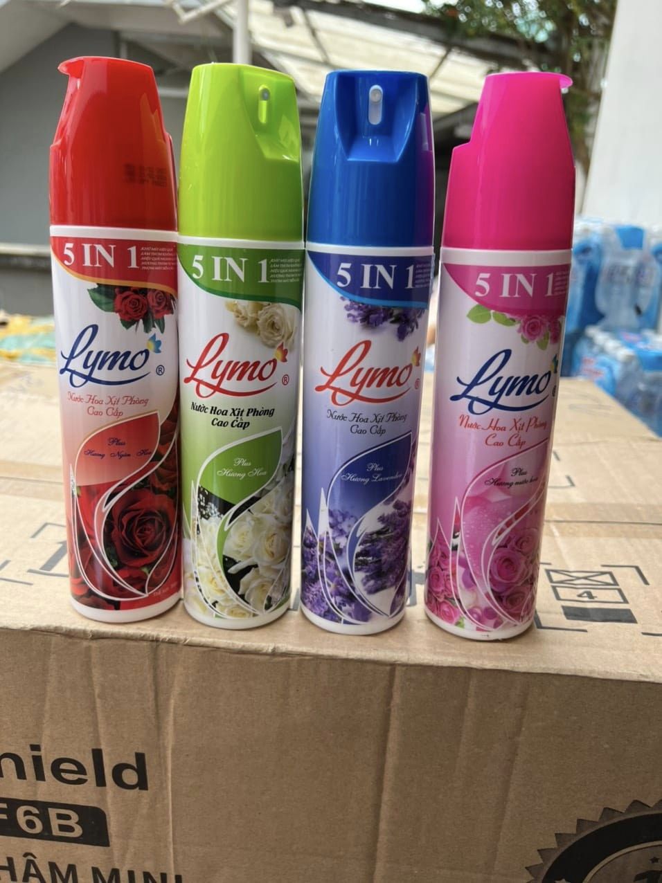 Xịt thơm phòng lymo