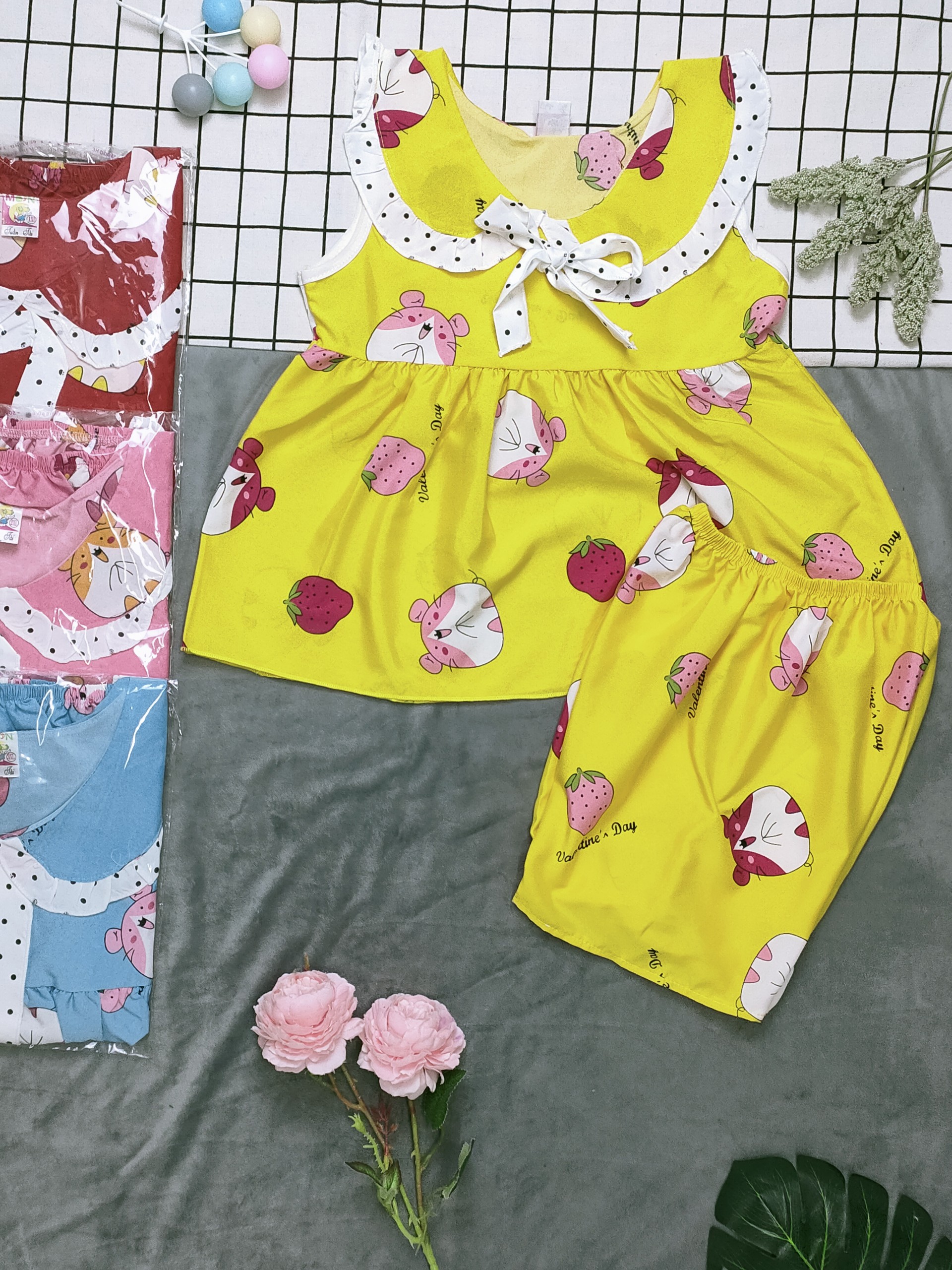 ( 3 bộ 3 màu 3 họa tiết khác nhau) Combo 3 bộ lụa tay cánh tiên bé (6-18kg)