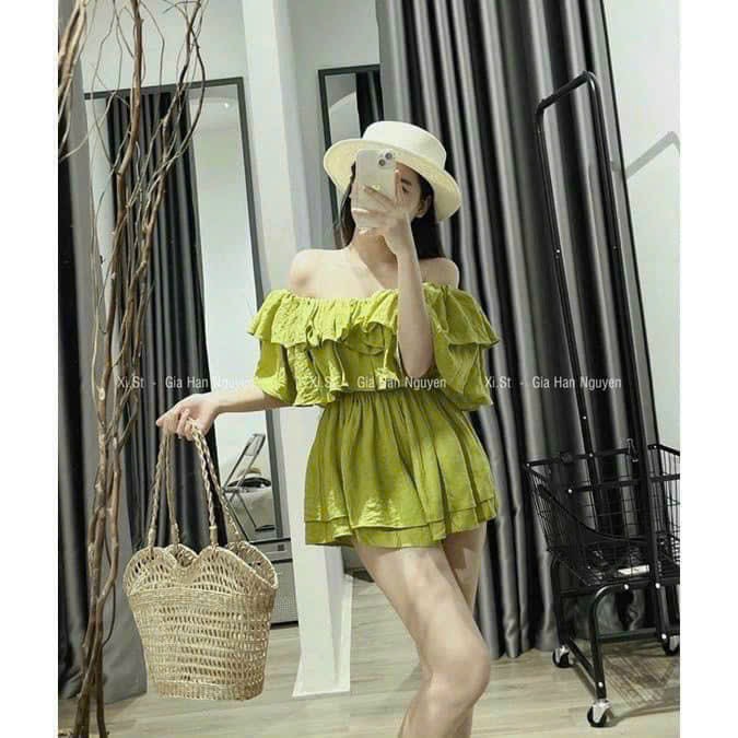 Jum đùi nữ trễ vai vải đũi dễ thương, jum bệt vai bèo tầng mặc đi biển tôn dáng màu trơn Hàn Quốc style
