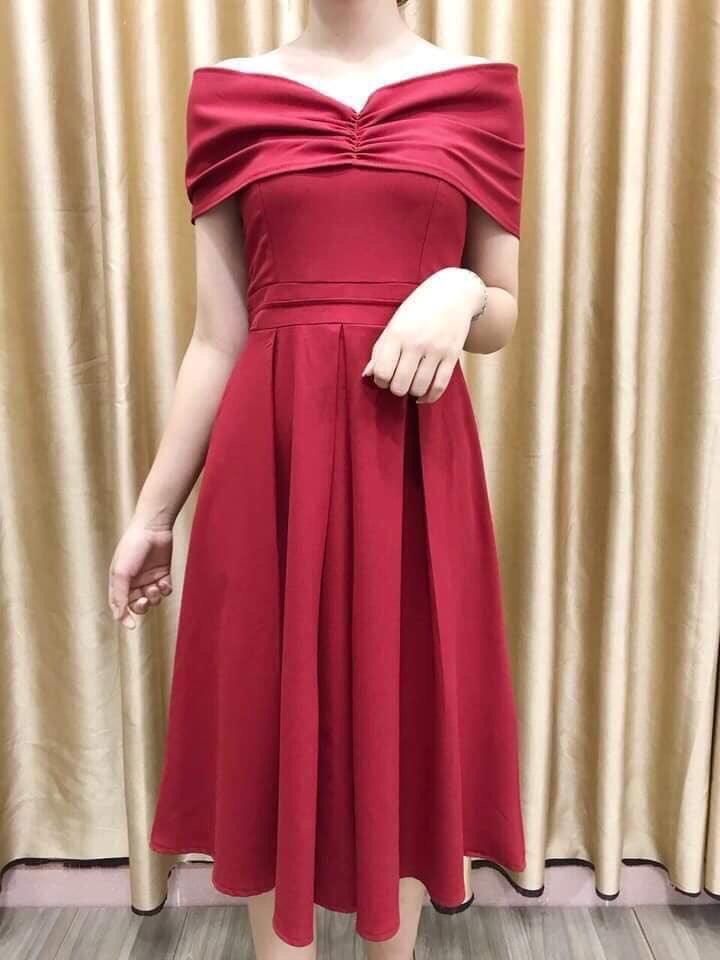 Đầm maxi nữ trễ vai chất kate lụa freesize dưới 55kg vàng đỏ