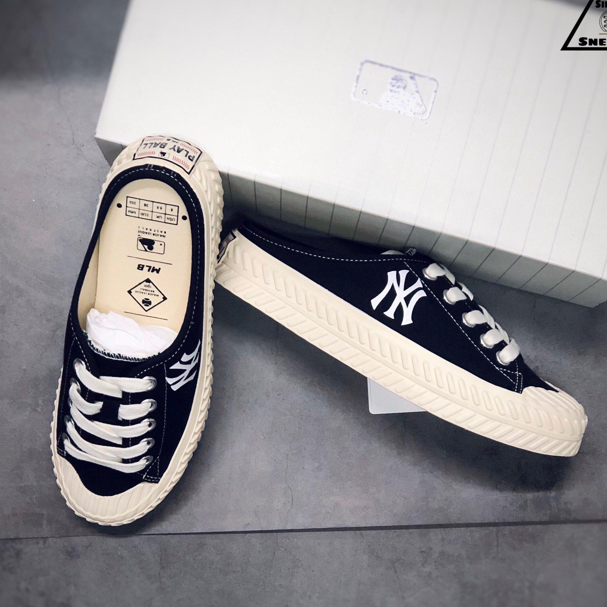 Sục Nữ Sneaker MLB MULE NEW YORK YANKEES màu đen ( đạp gót MLB)