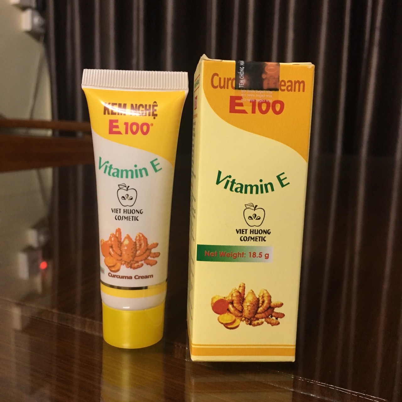 Kem nghệ ngừa mụn thâm E100 18,5g