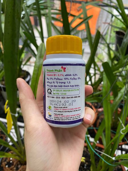 [HCM]PHÂN BÓN NPK SINH HỌC SUPER ROOTS VITAMIN B1 CHAI 100ML