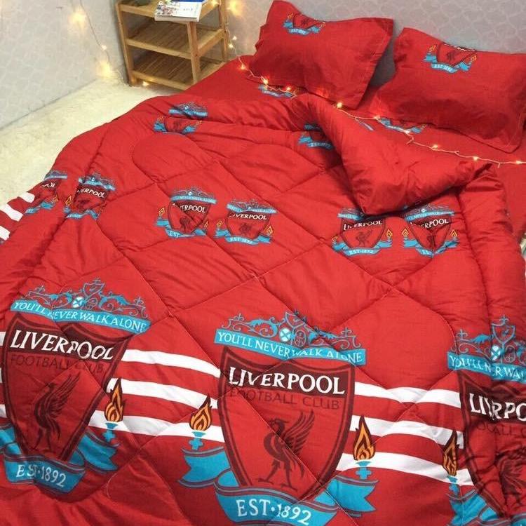 Bộ chăn ga gối chần phao đội bóng Liverpool + tặng vỏ ôm