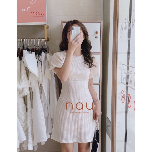 Đầm tay phồng dáng mini basic