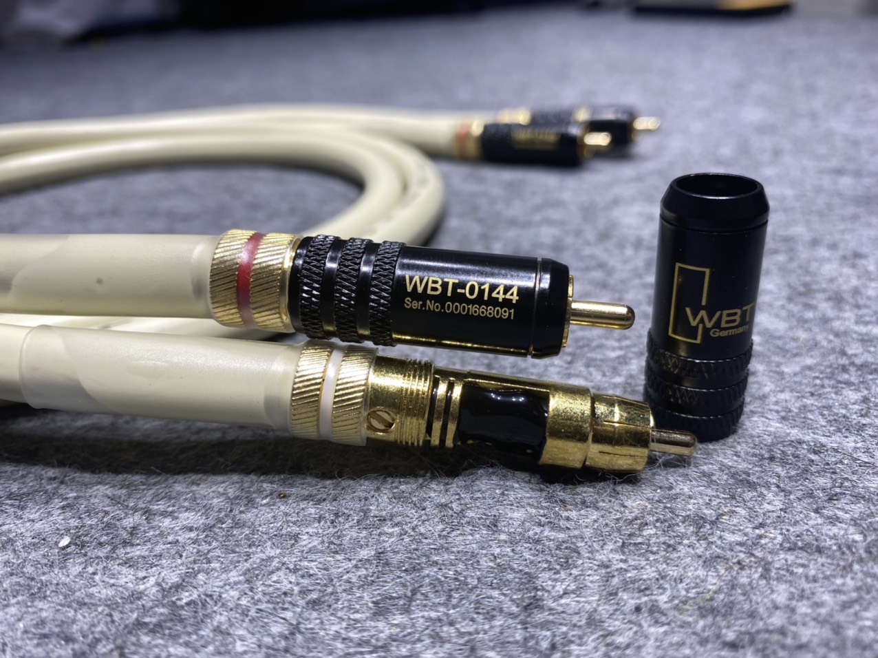 Dây AV WBT 888 Made In Germany