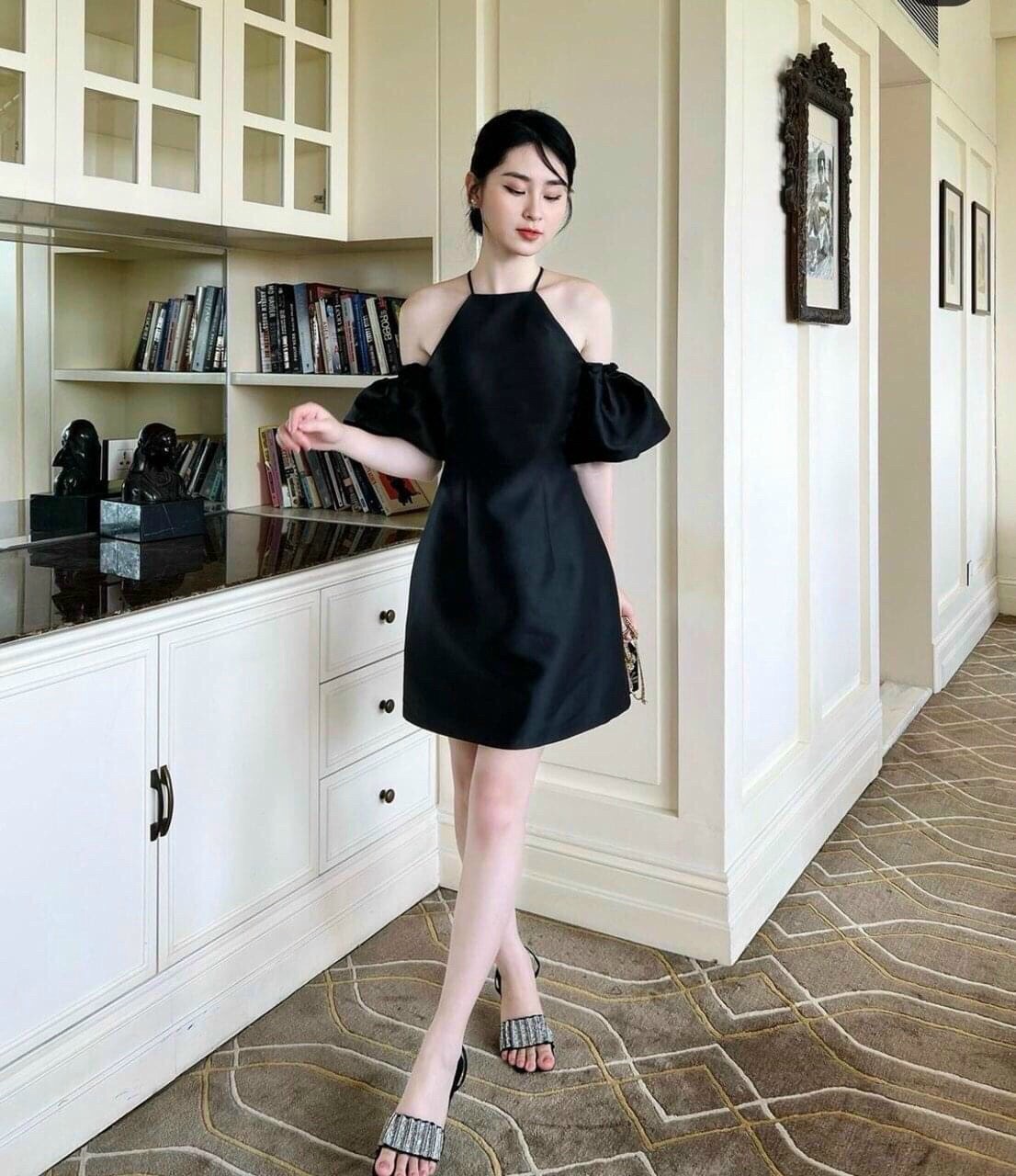 Đầm cổ yếm tay búp tiểu thư pnt shop