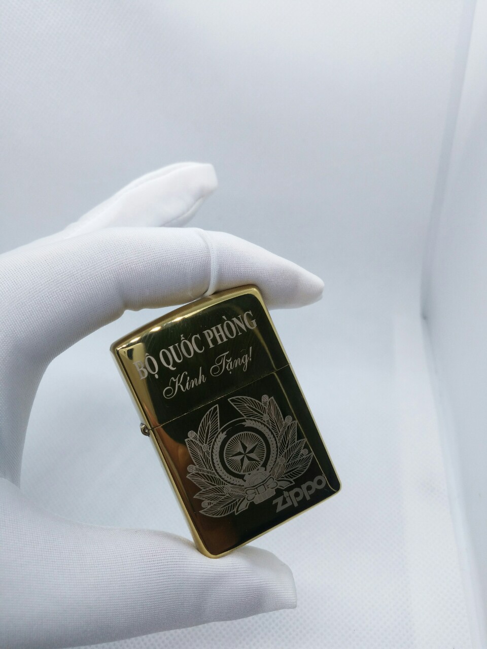 [HCM]Zippo Khắc Laze Logo Quân - Đội Vàng