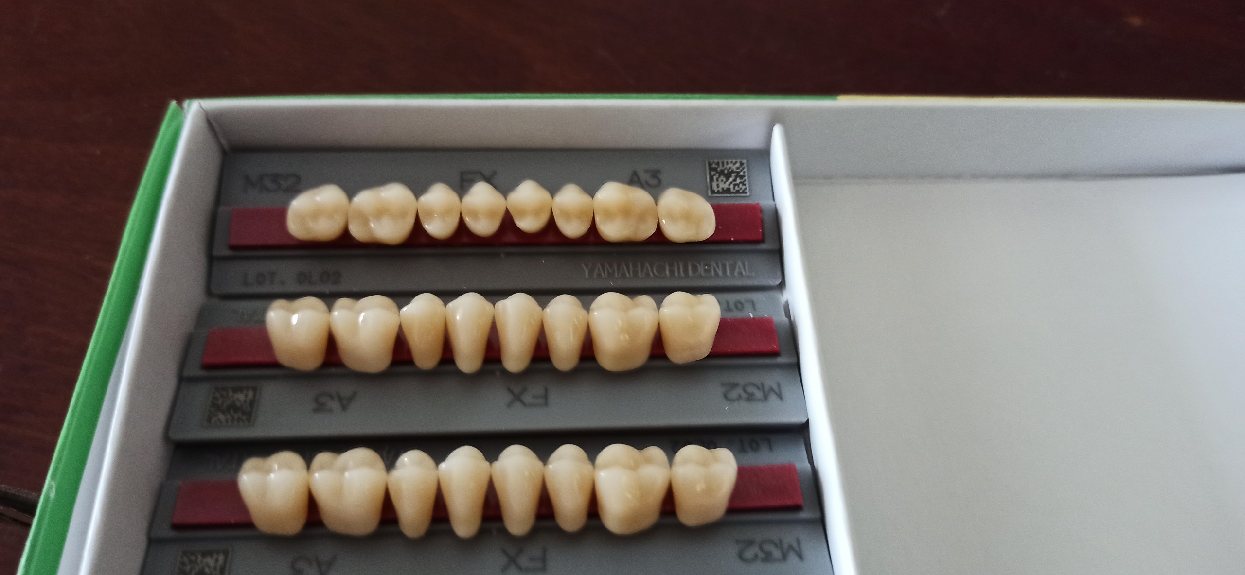 1 VĨ RĂNG NHỰA COMPOSITE NHA KHOA FX LOẠI 8 CÁI LOẠI HÀM TRÊN HOẶC LOẠI HÀM DƯỚI (VẬT TƯ NGÀNH NHA KHOA) (BHDN)