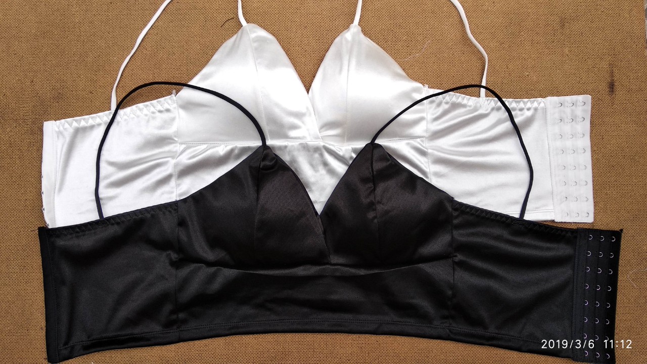 1 áo bra lụa bản to móc cài sau