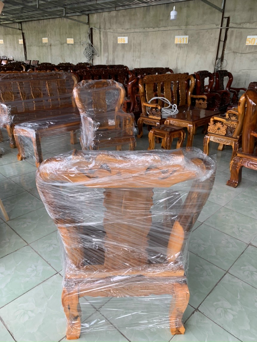 Bàn ghế_Sofa phòng khách gỗ cao cấp