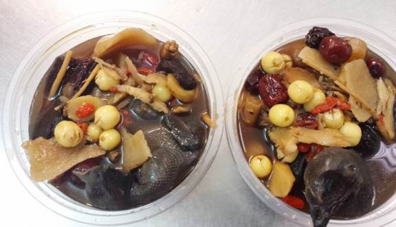 5 Gói hầm Gà thu.ốc bắc ngon đủ vị mỗi gói 100g GT067