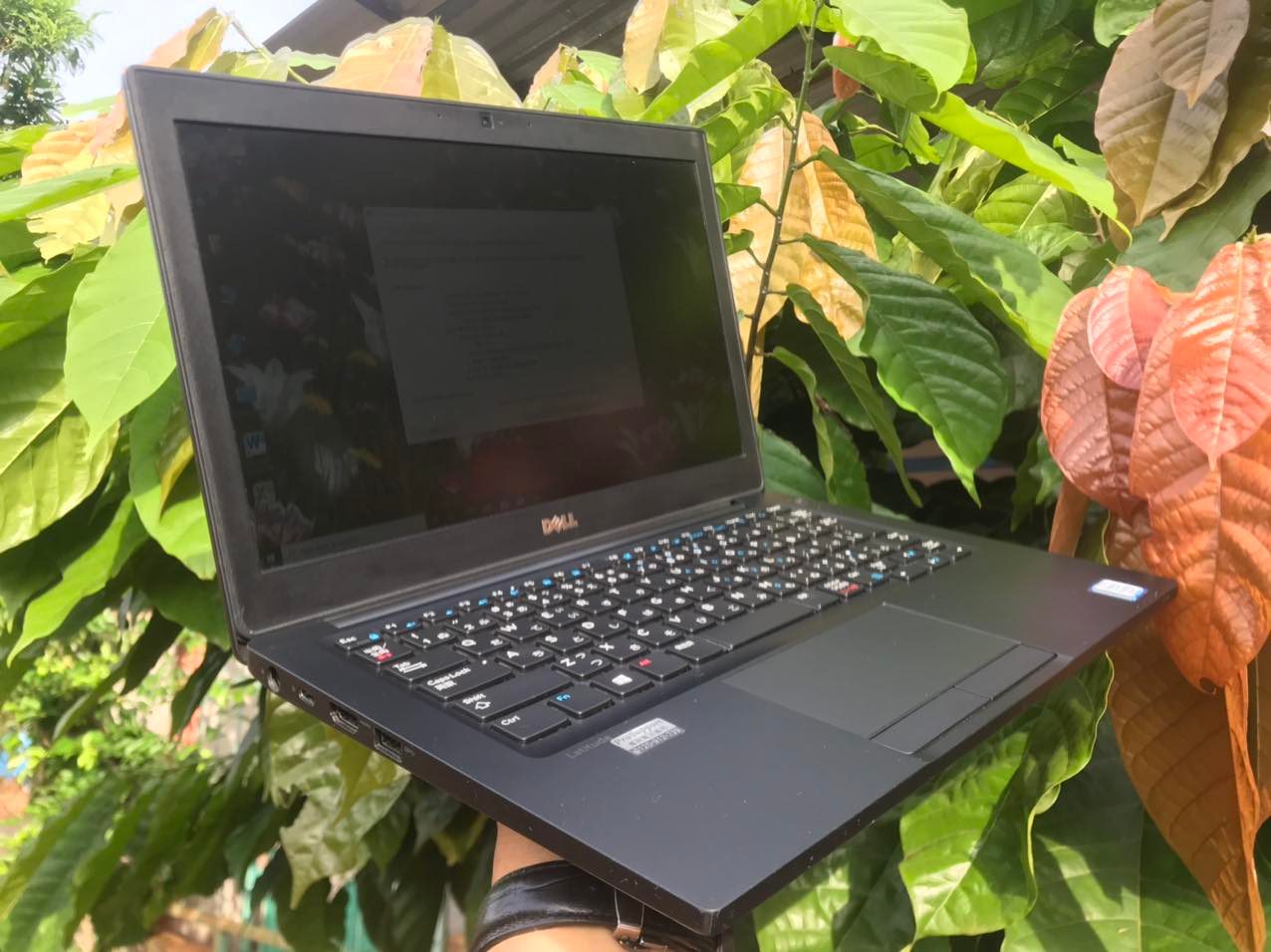 Dell E7280 Core i5 6300 Ram 8gb SSD 128gb màng 13in