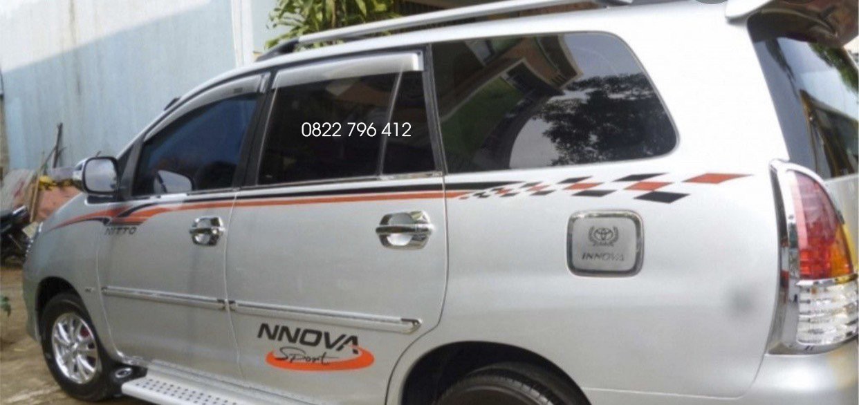 [HCM]Tem dán sườn xe Innova mới nhất I014