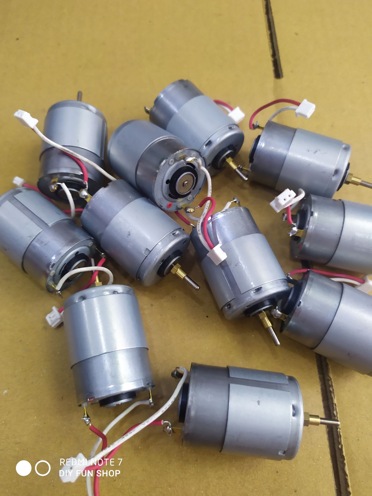 [HCM]DC motor RS385PH 24v 8500rpm Like New