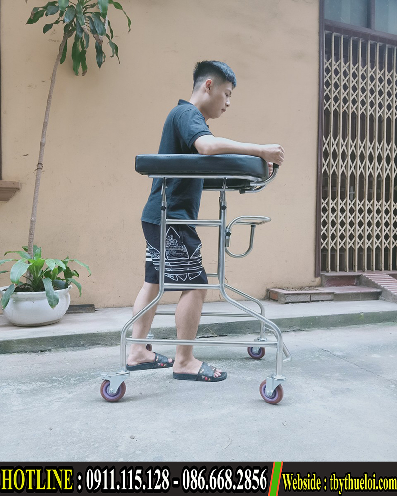 Xe tập đi cho người tai biến