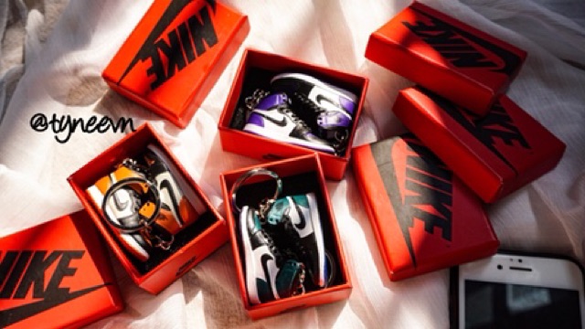 Móc khoá 3D mini sneaker Nike Air Jordan 1