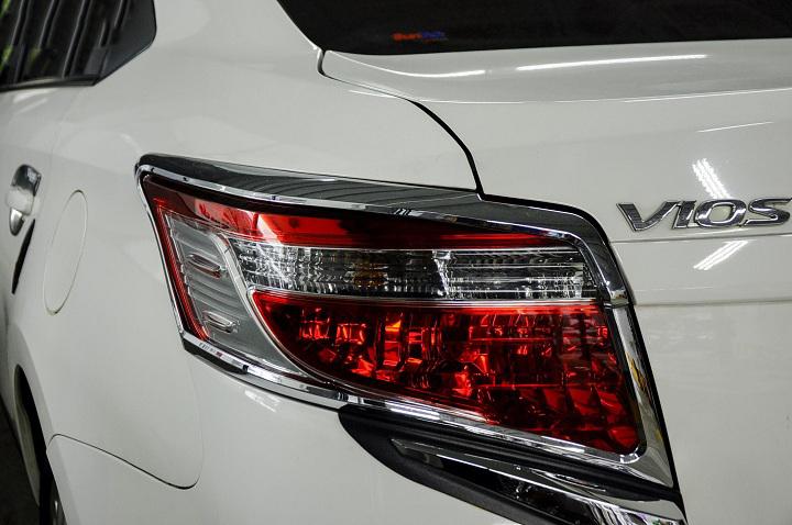 ỐP TRANG TRÍ ĐÈN PHA VÀ ĐÈN HẬU TOYOTA VIOS 2015 - 2017