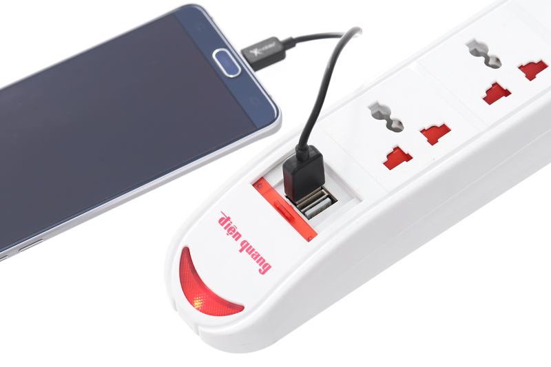Ổ cắm điện 3 lỗ 2 USB 2m Điện Quang DBW103USB