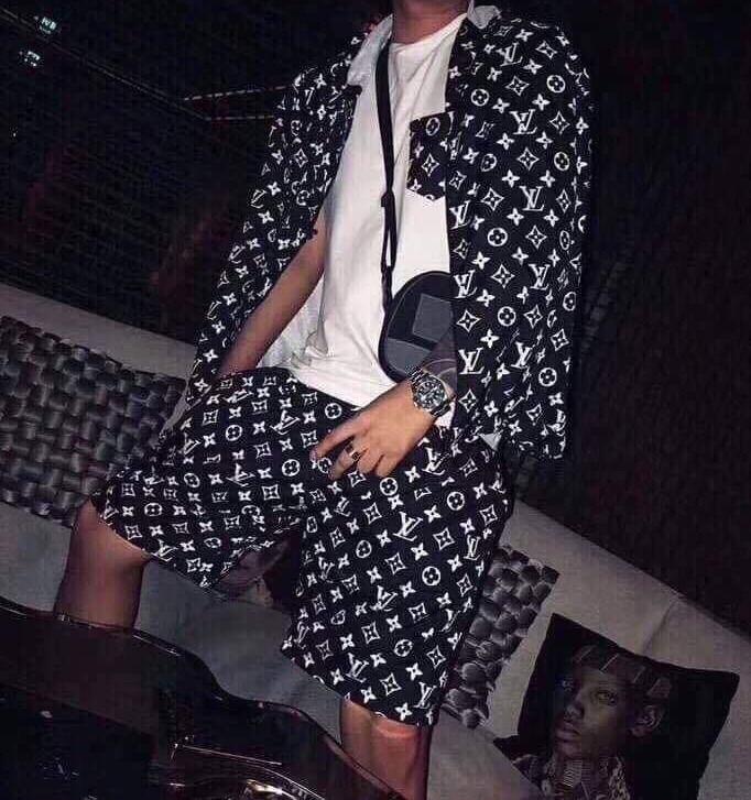 💚ĐẸP XUẤT SĂC HOT TREND 💚 Bộ Quần Áo Pizama Nam Chất Liệu Kate Thái Cực Hot M8