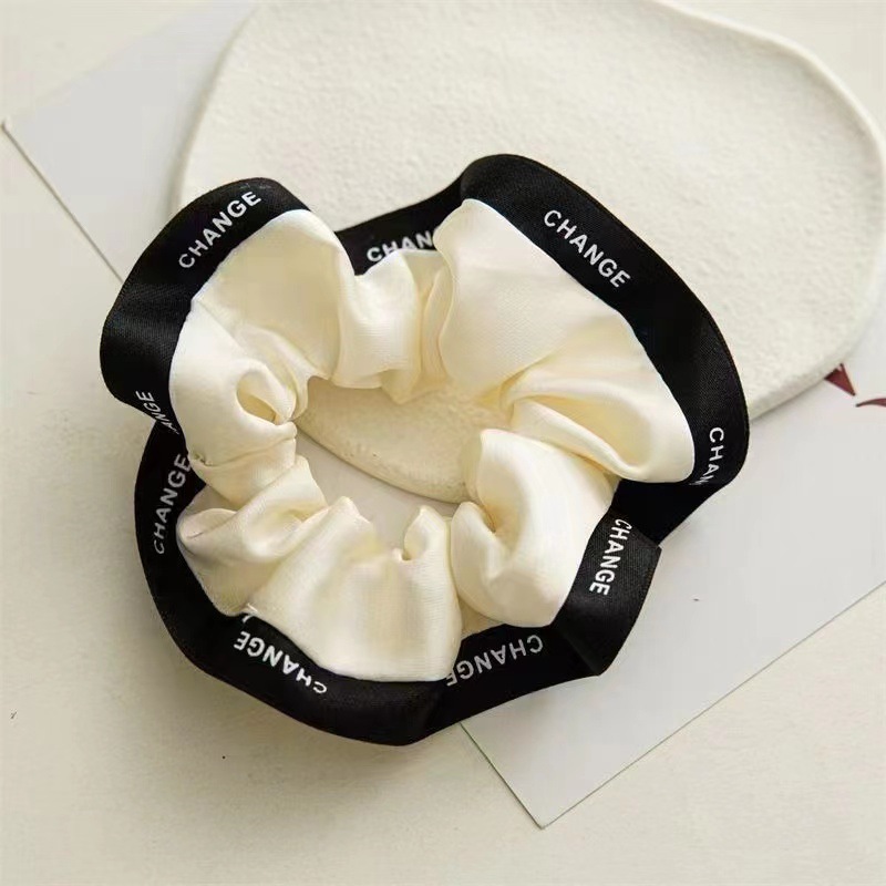 Cột Tóc Scrunchies Có Viền Sang Trọng Chữ Change Để Búi Tóc