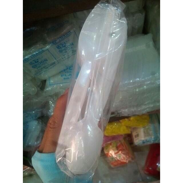 100 Chiếc Thìa Nhựa Dùng 1 Lần