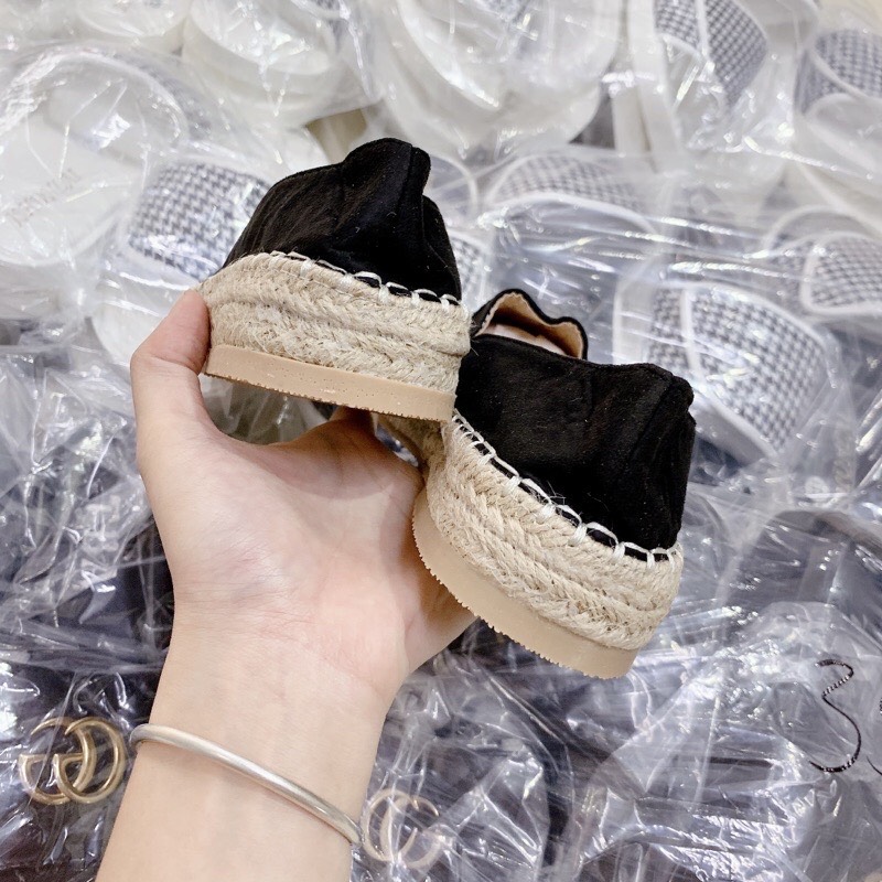 giày lười chanel đen da nỉ đế cói