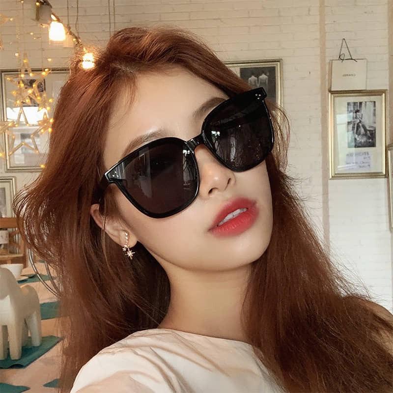 kính mát nữ tràn viền 155 3 chấm đen