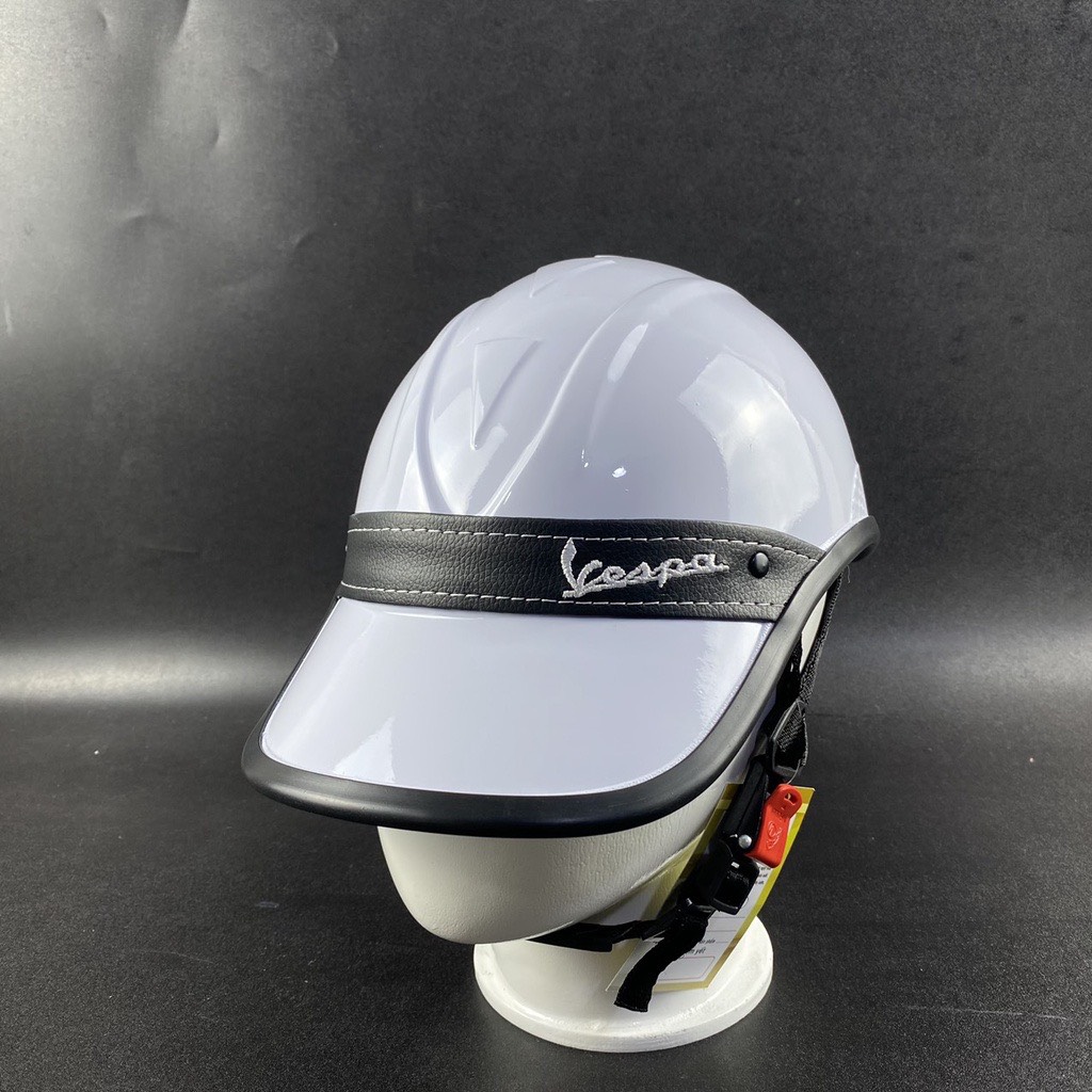 nón bảo hiểm kết nữ vespa có khoét lổ cột tóc