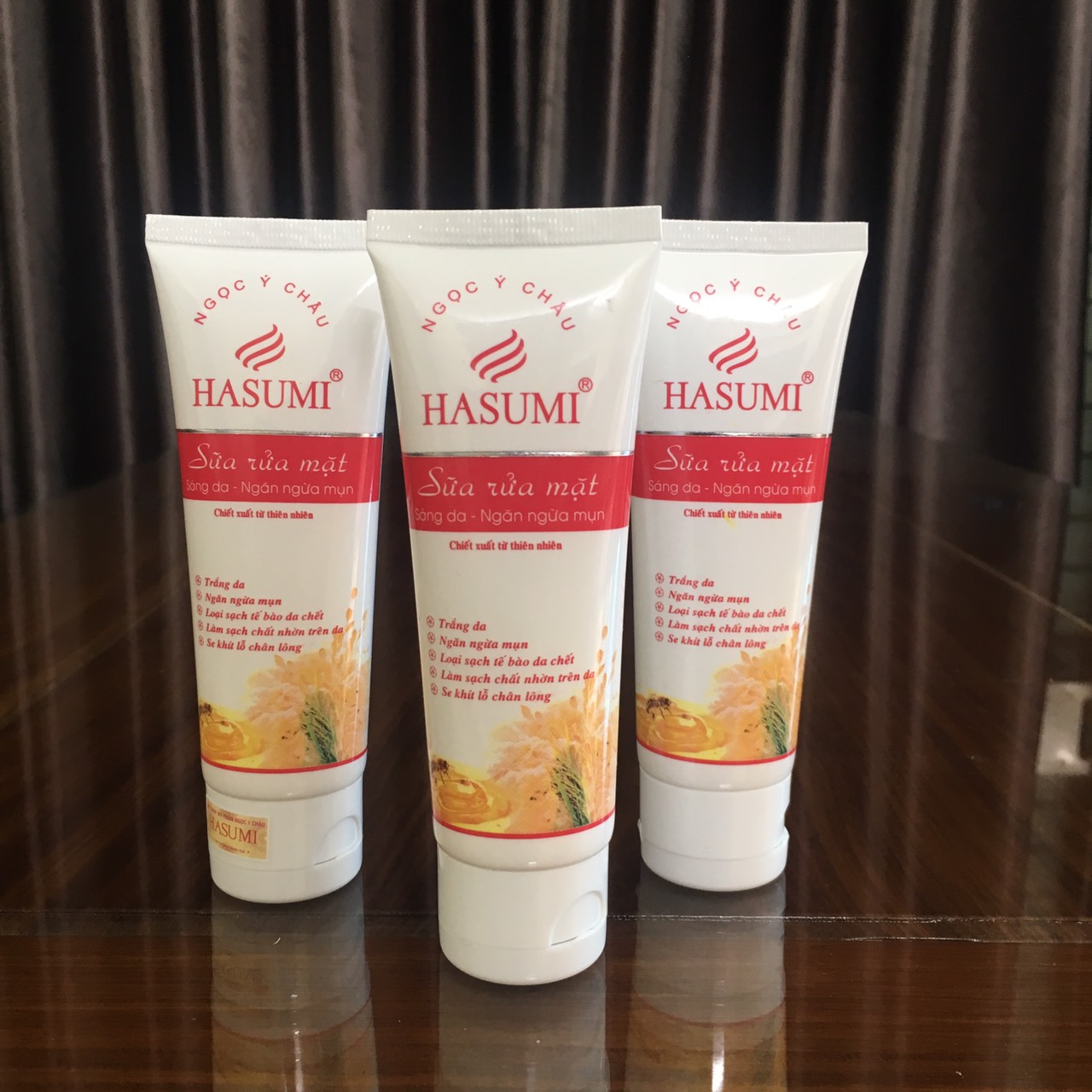 sữa rửa mặt hasumi